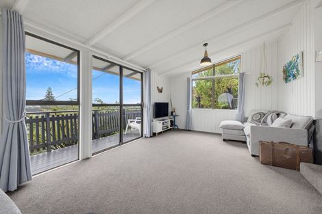Photo of property in 6 Crownhill Street, Spotswood, New Plymouth, 4310