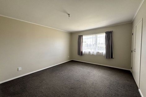 Photo of property in 114 Taikata Road, Te Atatu Peninsula, Auckland, 0610