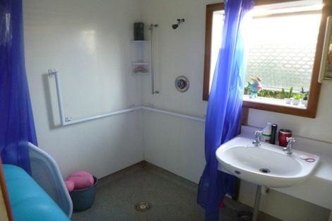 Photo of property in 22 Romilly Street, Westport, 7825