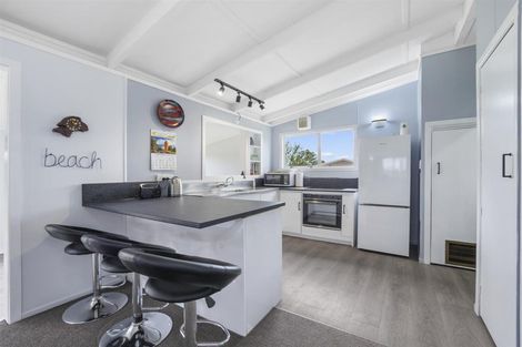 Photo of property in 450 Pukehina Parade, Pukehina, Te Puke, 3189