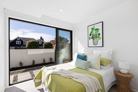 Photo of property in 23 Frater Avenue, Milford, Auckland, 0620