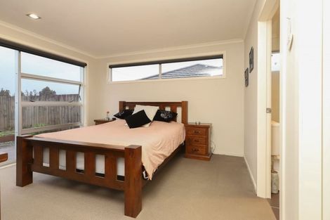 Photo of property in 17 Wiltshire Drive, Huntington, Hamilton, 3210