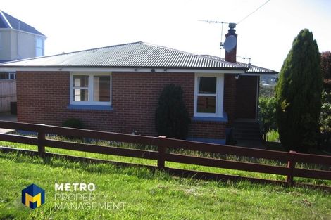 Photo of property in 27 Glendevon Place, Vauxhall, Dunedin, 9013
