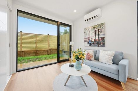 Photo of property in 2/7 Cindy Place, Pakuranga, Auckland, 2010