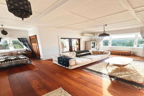 Photo of property in 20 Mcfarlane Street, Oakura, 4314