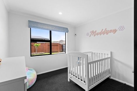 Photo of property in 7 Nevada Way, Kelvin Grove, Palmerston North, 4414