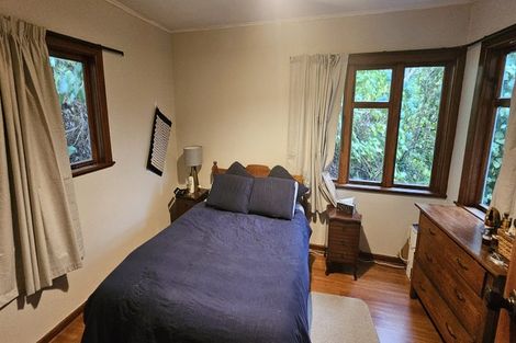 Photo of property in 31 Garden Road, Northland, Wellington, 6012