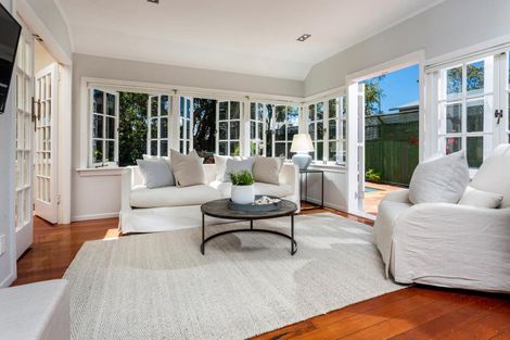 Photo of property in 2 Minnehaha Avenue, Takapuna, Auckland, 0622