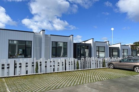 Photo of property in 6/737 East Coast Road, Browns Bay, Auckland, 0630