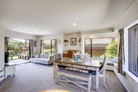 Photo of property in 1 Hyatt Grove, Greenmeadows, Napier, 4112