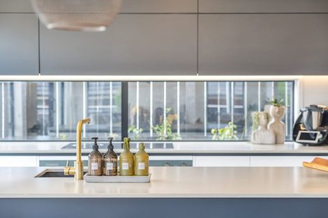 Photo of property in 15 Weatherdeck Close, Whitby, Porirua, 5024