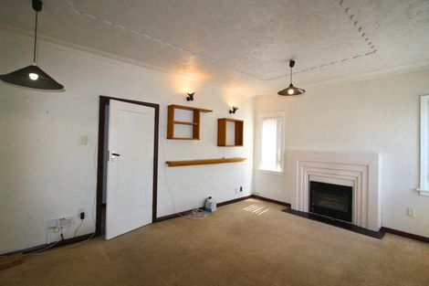 Photo of property in 13-15 Bayly Road, Moturoa, New Plymouth, 4310