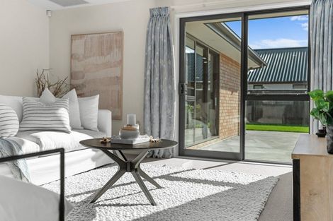 Photo of property in 16 Helen Place, Halswell, Christchurch, 8025