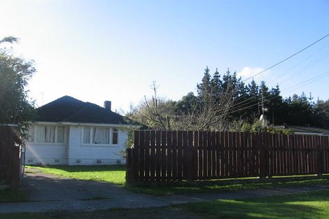 Photo of property in 17 Hewitts Road, Linton, Palmerston North, 4472