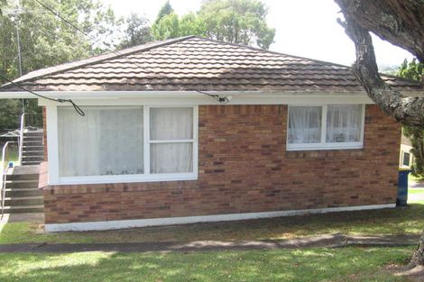 Photo of property in 1/321 Wairau Road, Totara Vale, Auckland, 0627