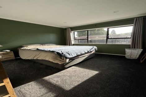 Photo of property in 6 Youngs Road, Papakura, 2110