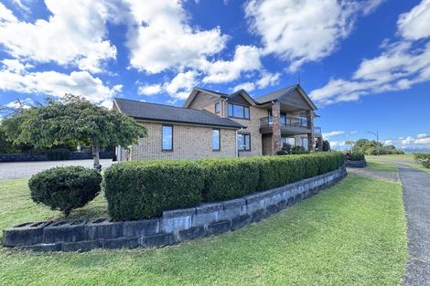 Photo of property in 21 Waimanu Drive, Te Atatu Peninsula, Auckland, 0610