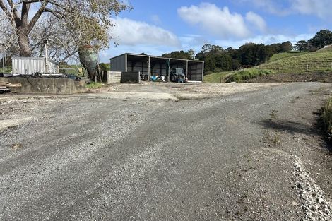 Photo of property in 492 Wairere Road, Paparoa, 0571