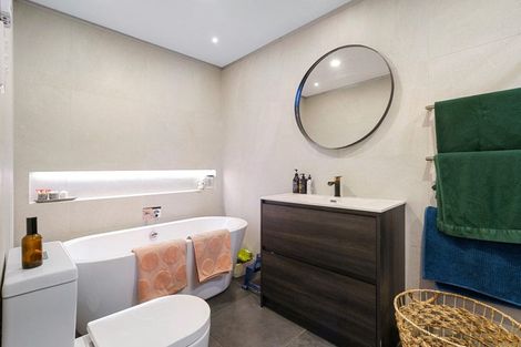 Photo of property in 6 Tiaki Way, Cambridge, 3434