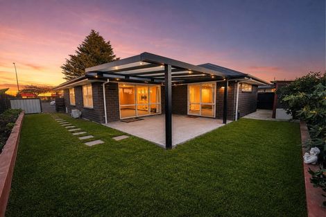 Photo of property in 34 Shands Road, Hornby, Christchurch, 8042