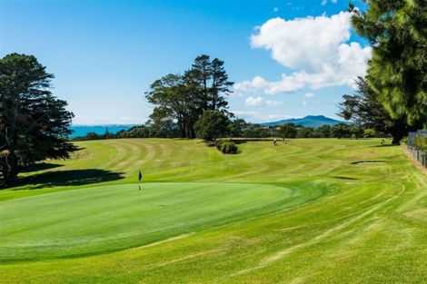 Photo of property in 298 East Coast Road, Forrest Hill, Auckland, 0620