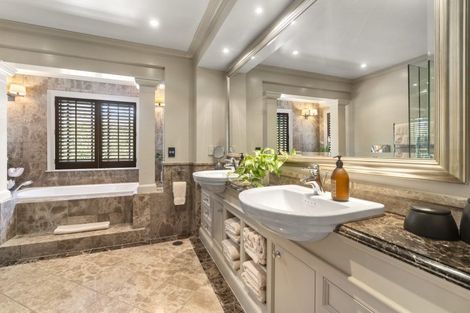 Photo of property in 84 Paritai Drive, Orakei, Auckland, 1071