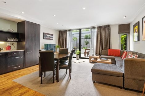 Photo of property in Cooks Apartments, Gg/24 James Cook Crescent, Remuera, Auckland, 1050