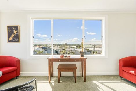 Photo of property in 5 Kawatiri Avenue, Gonville, Whanganui, 4501