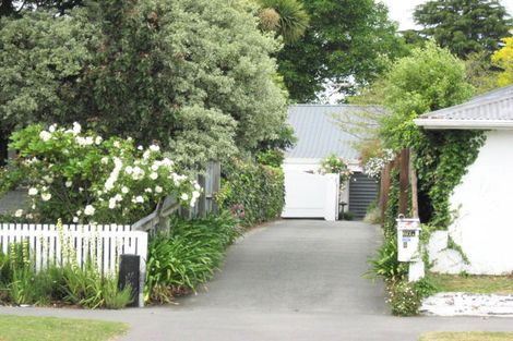 Photo of property in 1/80a Nortons Road, Avonhead, Christchurch, 8042