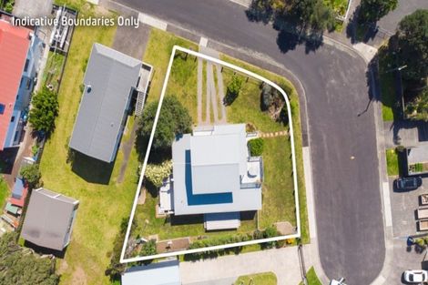 Photo of property in 6 Glen Isla Place, Waihi Beach, 3611