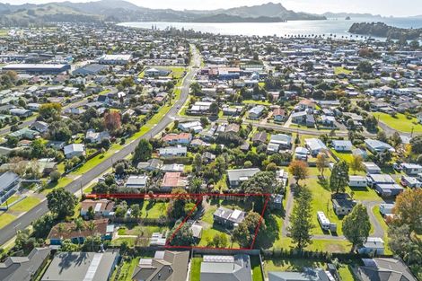 Photo of property in 37 Cook Drive, Whitianga, 3510