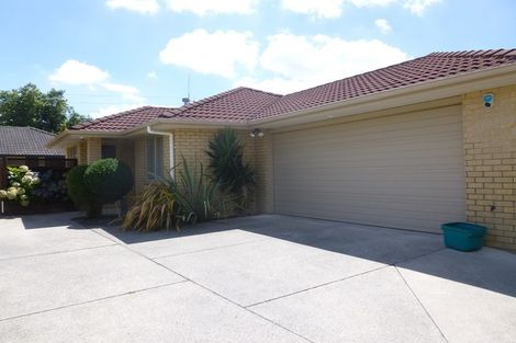 Photo of property in 221 Old Farm Road, Hamilton East, Hamilton, 3216