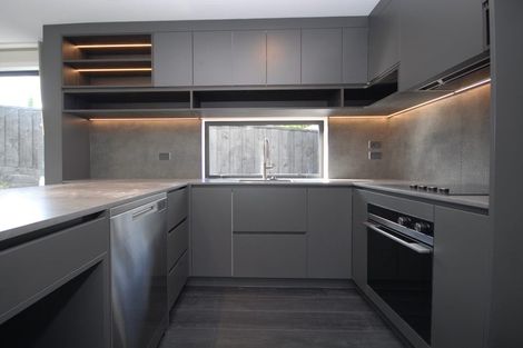 Photo of property in 41a Camelot Place, Glenfield, Auckland, 0629