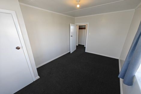 Photo of property in 12 Douglas Crescent, Fairfield, Hamilton, 3214