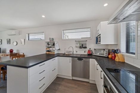 Photo of property in 274a Travis Road, New Brighton, Christchurch, 8083