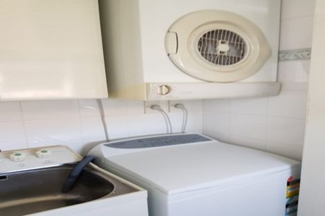 Photo of property in 8/241 Hurstmere Road, Takapuna, Auckland, 0622