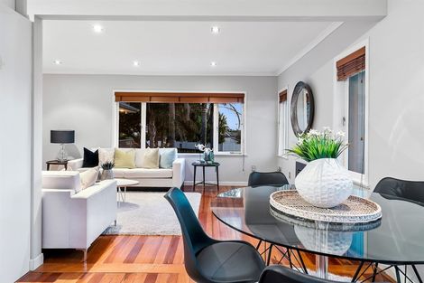 Photo of property in 1/16 Tobruk Crescent, Milford, Auckland, 0620