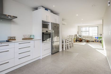 Photo of property in 33 Settlers Avenue, Hobsonville, Auckland, 0618