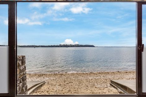 Photo of property in 6 Musick Point Road, Bucklands Beach, Auckland, 2012