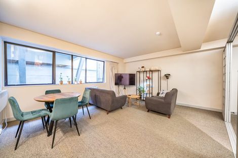 Photo of property in Gerondis Bldg Apartments, 206/60 Willis Street, Wellington Central, Wellington, 6011
