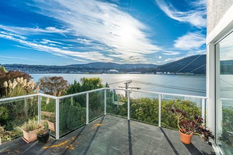 Photo of property in 10 Ivanhoe Road, The Cove, Dunedin, 9077