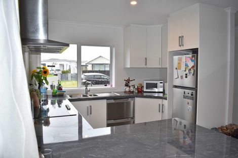 Photo of property in 36 Cupples Street, Papamoa Beach, Papamoa, 3118