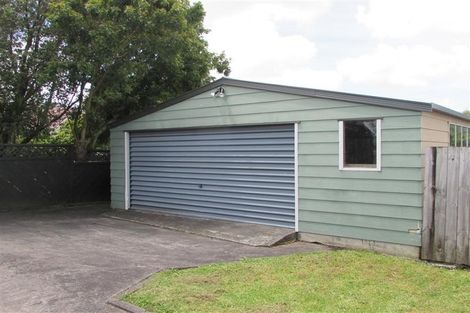 Photo of property in 71 West Harbour Drive, West Harbour, Auckland, 0618