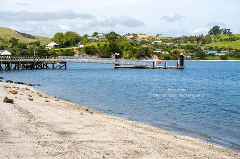 Photo of property in 6 Emay Crescent, Pahi, Paparoa, 0571