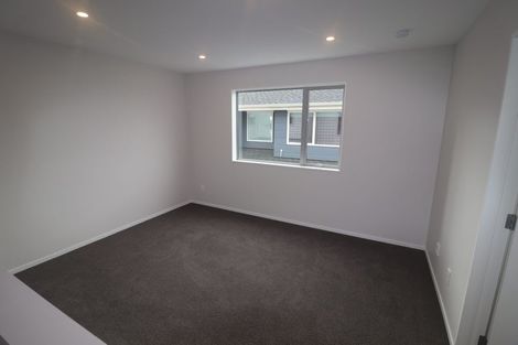 Photo of property in 2b Crystal Avenue, Te Atatu South, Auckland, 0602