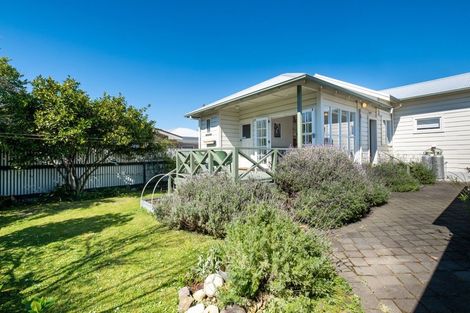 Photo of property in 19 Vigor Brown Street, Napier South, Napier, 4110