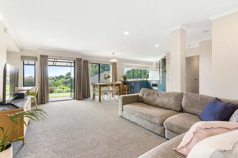 Photo of property in 11 Peregrine Place, Welcome Bay, Tauranga, 3112
