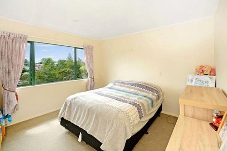 Photo of property in 1/20 Glen Vista Place, Bayview, Auckland, 0629