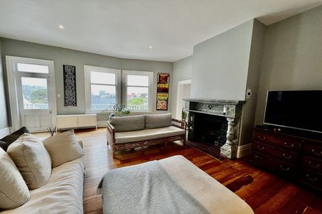 Photo of property in 13 Glenbervie Terrace, Thorndon, Wellington, 6011