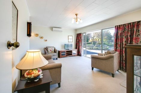 Photo of property in 3/11 Church Road, Taradale, Napier, 4112